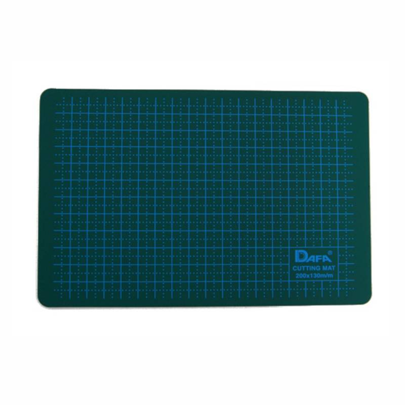 Килимок для різання самовідновлюв.3мм Dafa 15х22,5cм